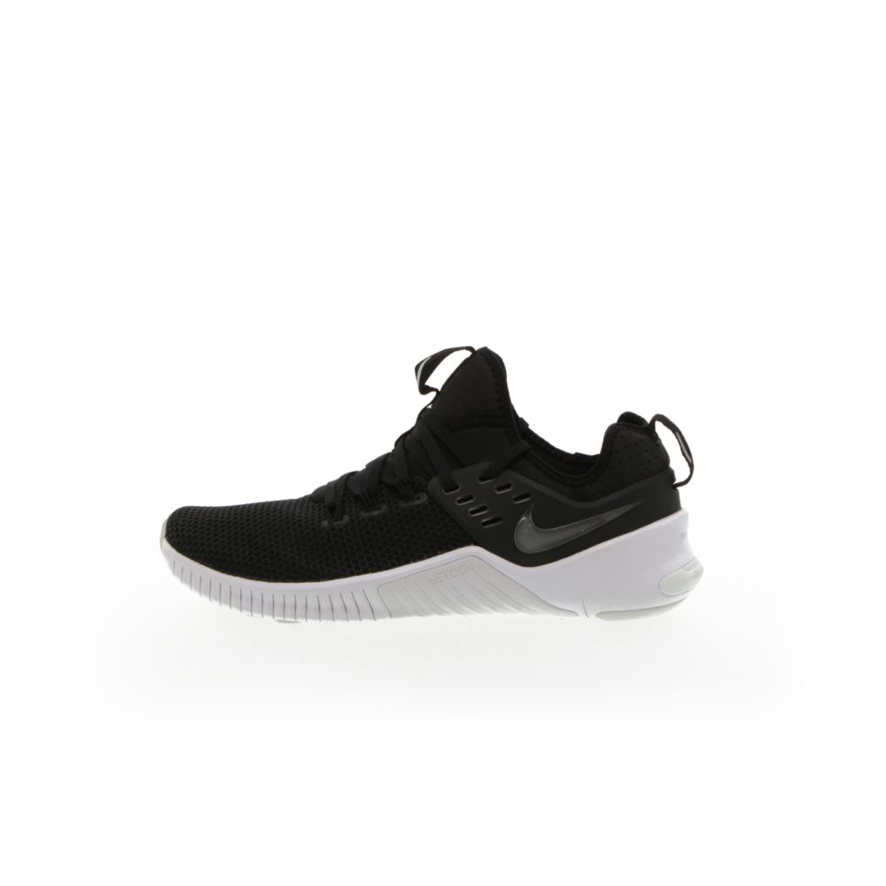 nike free metcon black white