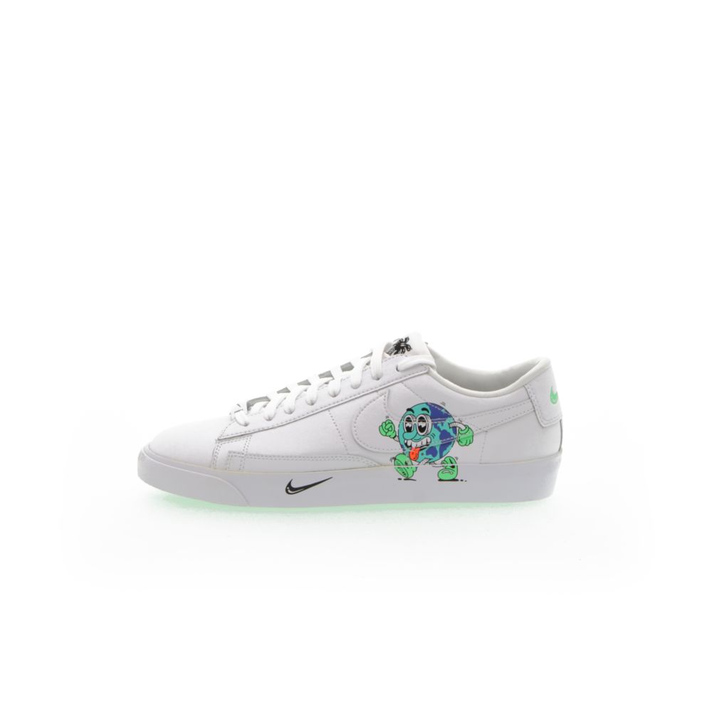 Nike Blazer Low QS FlyLeather with at 