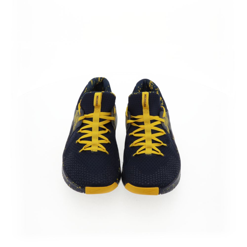 nike free tr8 michigan