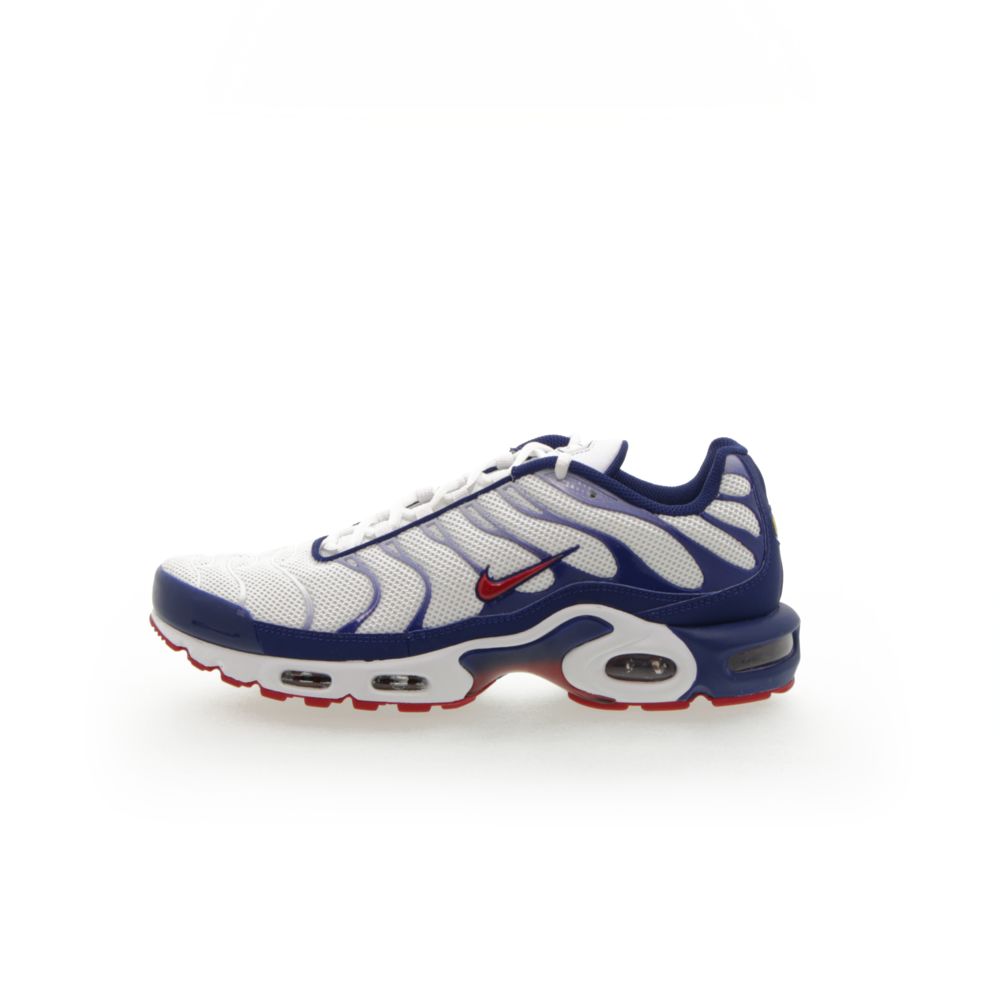 nike air max plus white gym red