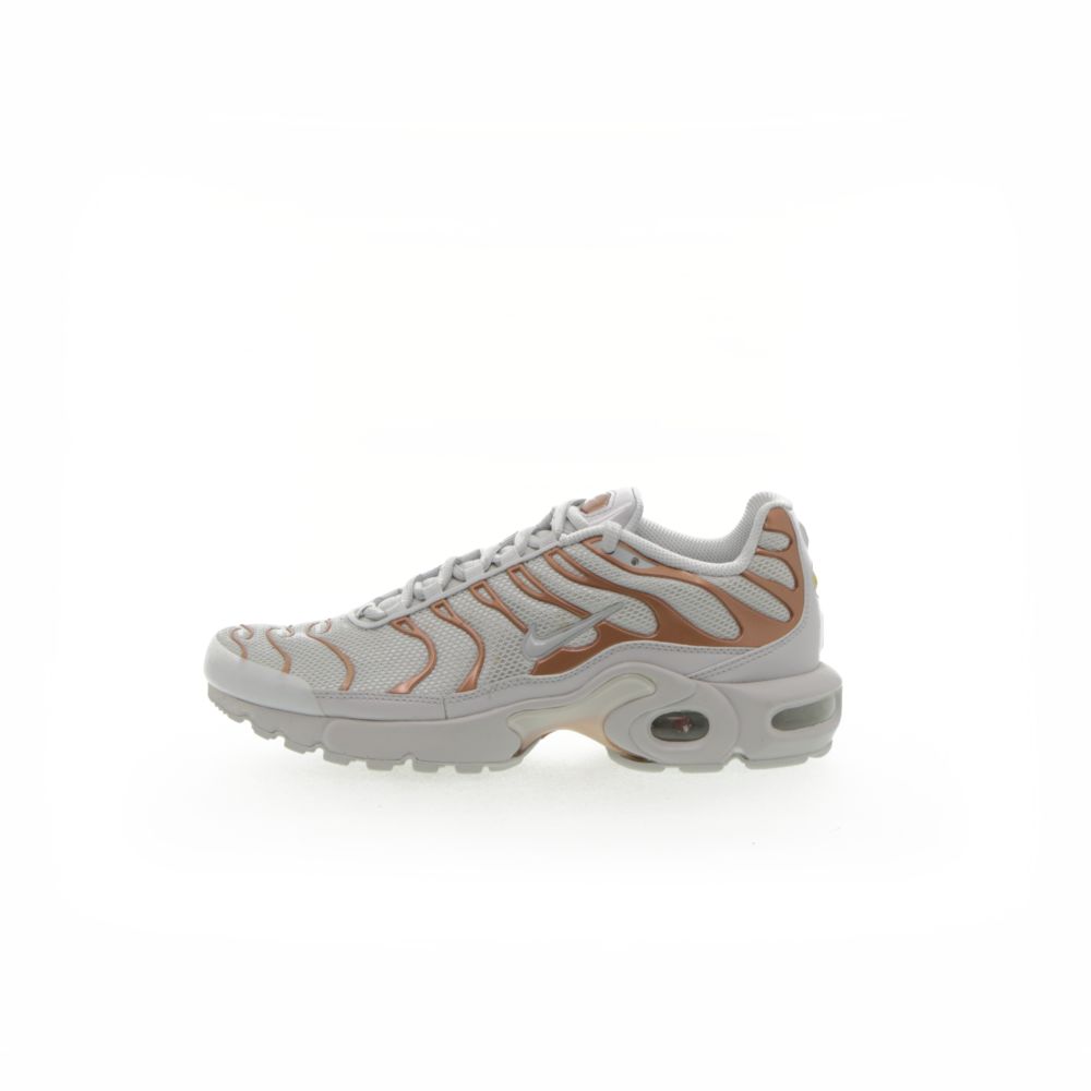 girls air max plus