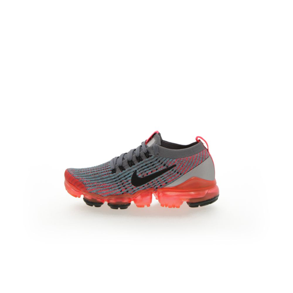 Nike Air VaporMax Flyknit 3 shoe for men. Nike BE