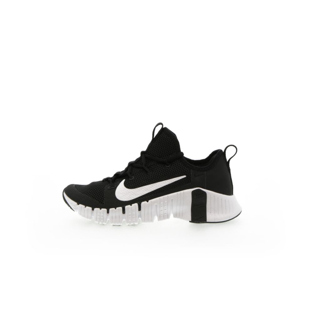 nike free metcon black white
